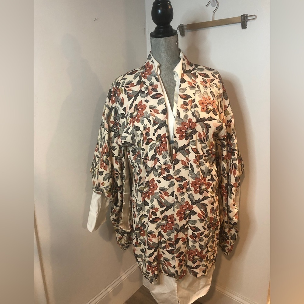 Kimono hand sewn  gorgeous fabric almost new